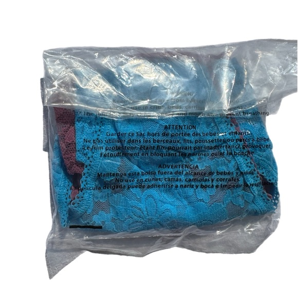 NWT Hanky Panky Daily Lace Original Rise Thong 2 Pack. New in original package. - Picture 8 of 8